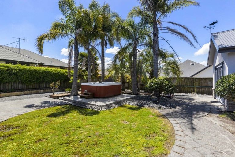 Photo of property in 68 Callum Brae Drive, Rototuna, Hamilton, 3210