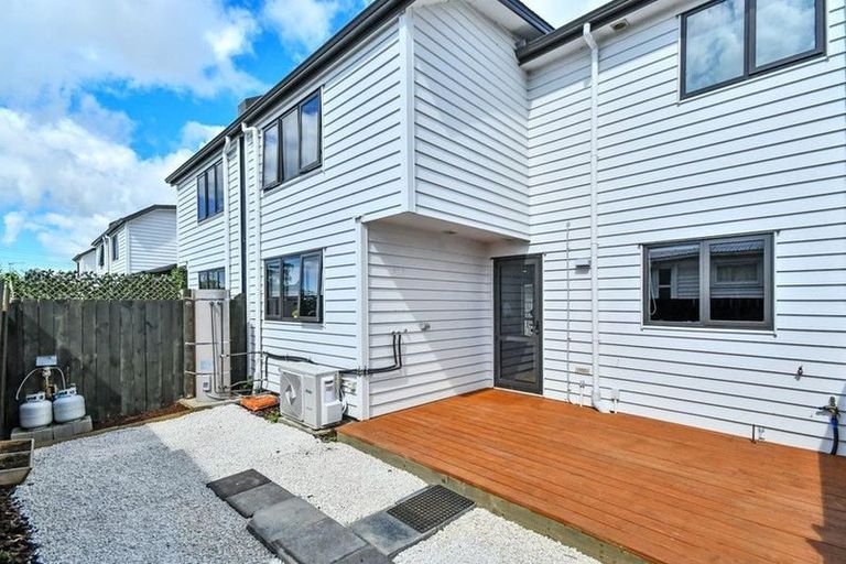 Photo of property in 125b Manuroa Road, Takanini, 2112