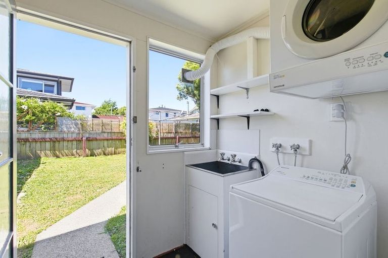 Photo of property in 3 Gordon Street, Avalon, Lower Hutt, 5011