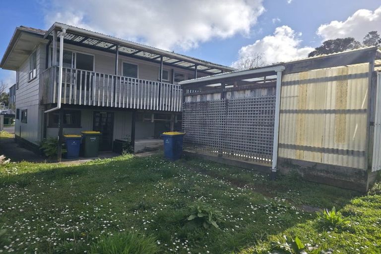 Photo of property in 26 Newham Place, Henderson, Auckland, 0612