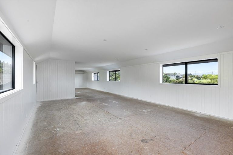 Photo of property in 39 Bayview Park Lane, Orewa, 0931