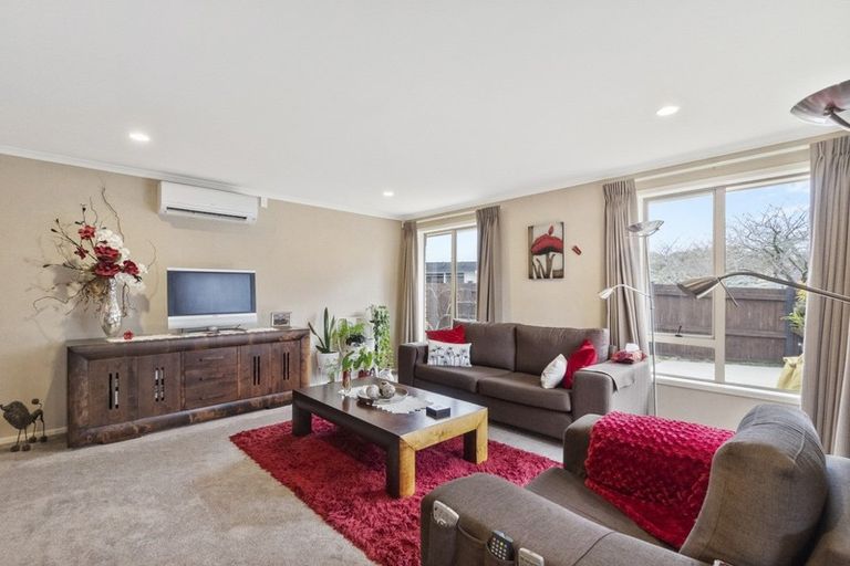 Photo of property in 1 Aylesbury Court, Rototuna North, Hamilton, 3210