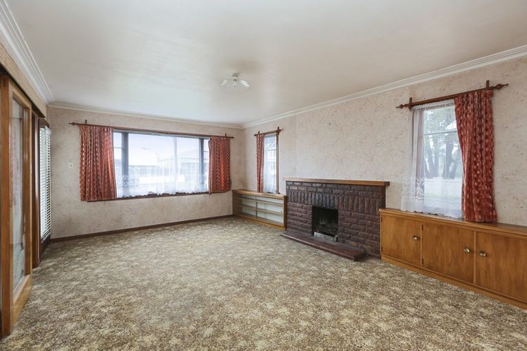 Photo of property in 28 Wallace Place, Westown, New Plymouth, 4310