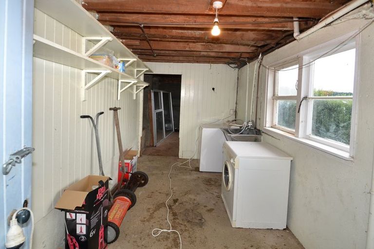 Photo of property in 28 Edinburgh Street, Green Island, Dunedin, 9018