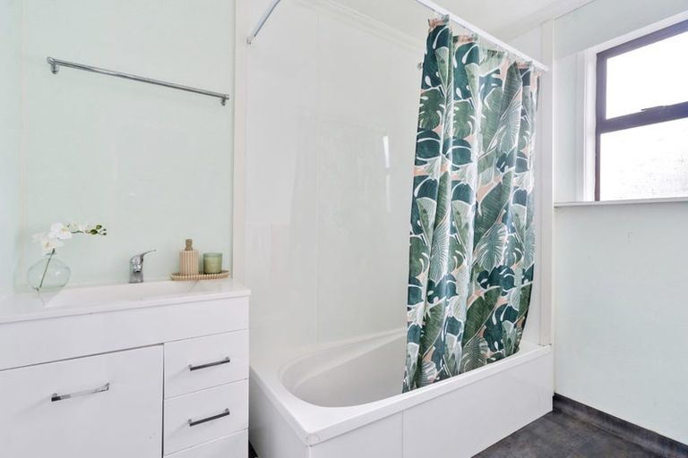 Photo of property in 40 First Avenue, Avenues, Whangarei, 0110