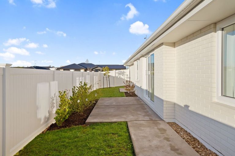 Photo of property in 7 Eminence Drive, Northwood, Christchurch, 8051