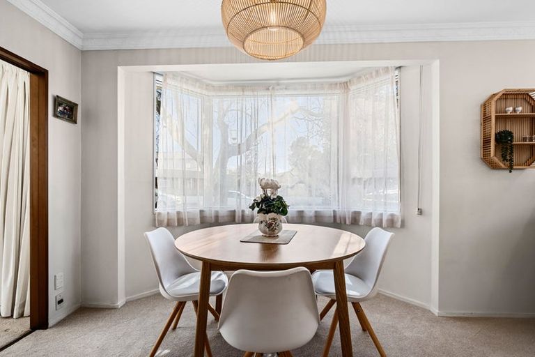 Photo of property in 2a Kauri Street, Merrilands, New Plymouth, 4312