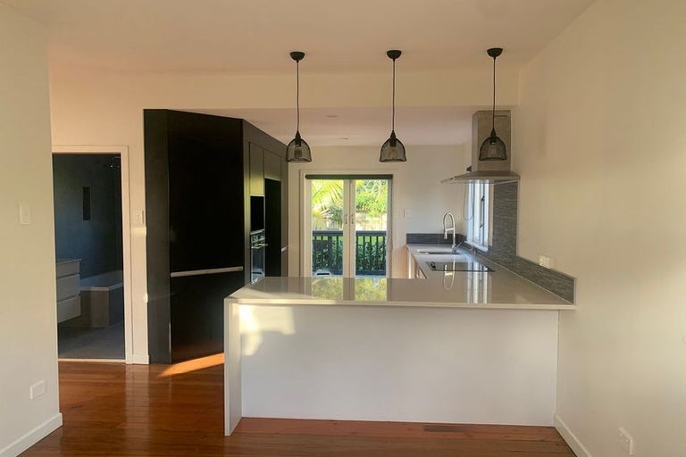 Photo of property in 1/112 Lake Road, Belmont, Auckland, 0622