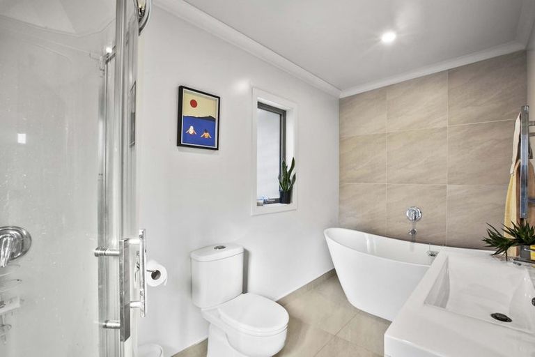 Photo of property in 19b Junction Street, Welbourn, New Plymouth, 4310