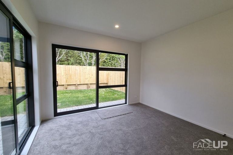 Photo of property in 6 Coast Garden Drive, Hobsonville, Auckland, 0616