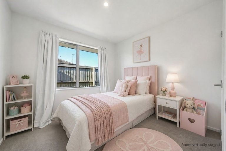 Photo of property in 55 Watkins Drive, Rangiora, 7400
