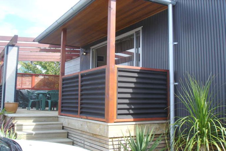 Photo of property in 1/9 Scarlock Avenue, Browns Bay, Auckland, 0630