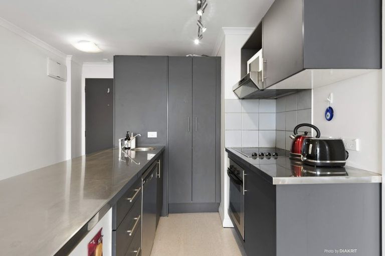 Photo of property in Monvie Apartments, 701/15 Holland Street, Te Aro, Wellington, 6011