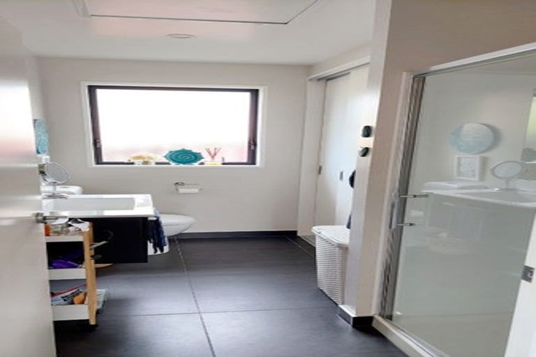 Photo of property in 59 Litten Road, Cockle Bay, Auckland, 2014