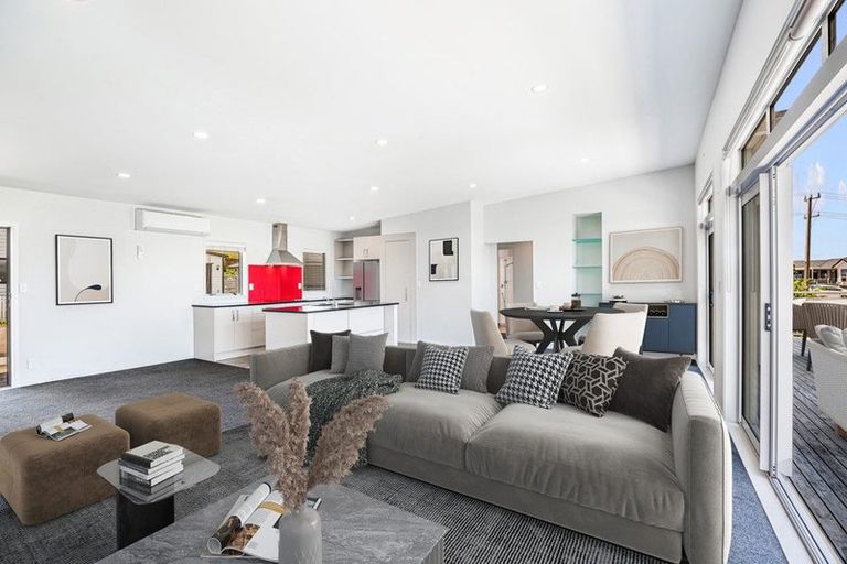 Photo of property in 66 Maire Road, Orewa, 0931