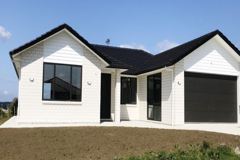 Photo of property in 8 Hillpark Drive, Pokeno, 2402