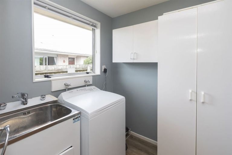 Photo of property in 5 Royal Park Drive, Parklands, Christchurch, 8083