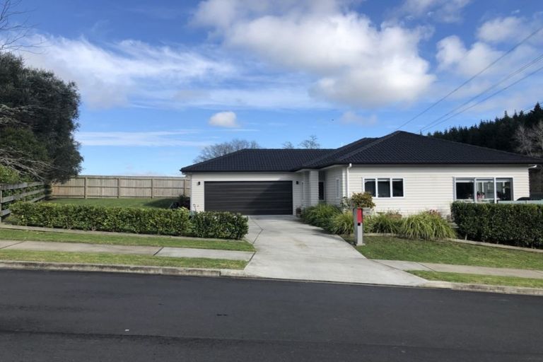 Photo of property in 29 Applemoors Way, Riverhead, 0820