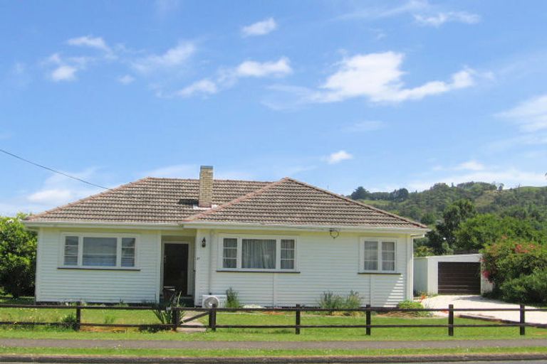 Photo of property in 17 Ngarongo Street, Te Kuiti, 3910