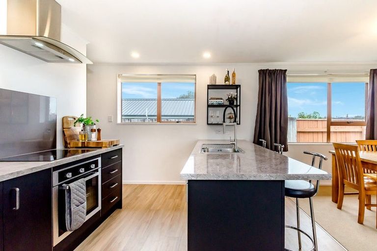 Photo of property in 62b Mazengarb Road, Paraparaumu Beach, Paraparaumu, 5032