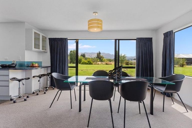 Photo of property in 2 Campbell Lane, Oxford, 7430