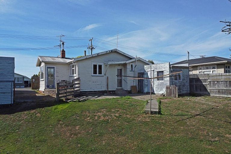 Photo of property in 18 Holdaway Street, Riversdale, Blenheim, 7201