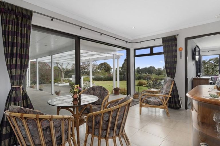 Photo of property in 63 Links View Drive, Omokoroa, 3114