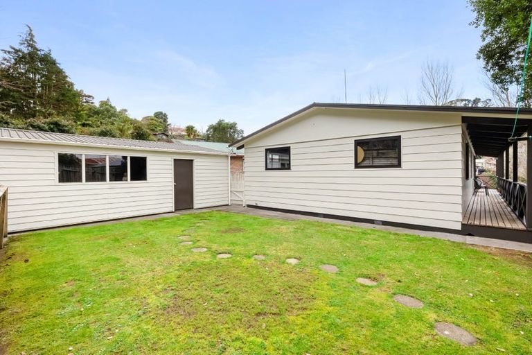 Photo of property in 105 Poplar Grove, Whalers Gate, New Plymouth, 4310