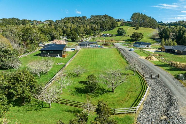 Photo of property in 6 Bonnie Doon Place, Kauri, Kamo, 0185