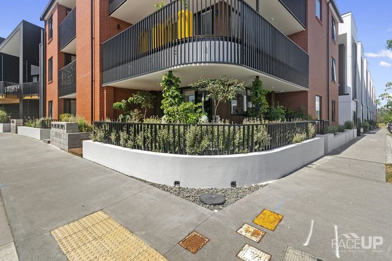 Photo of property in 2/85 Bomb Point Drive, Hobsonville, Auckland, 0616