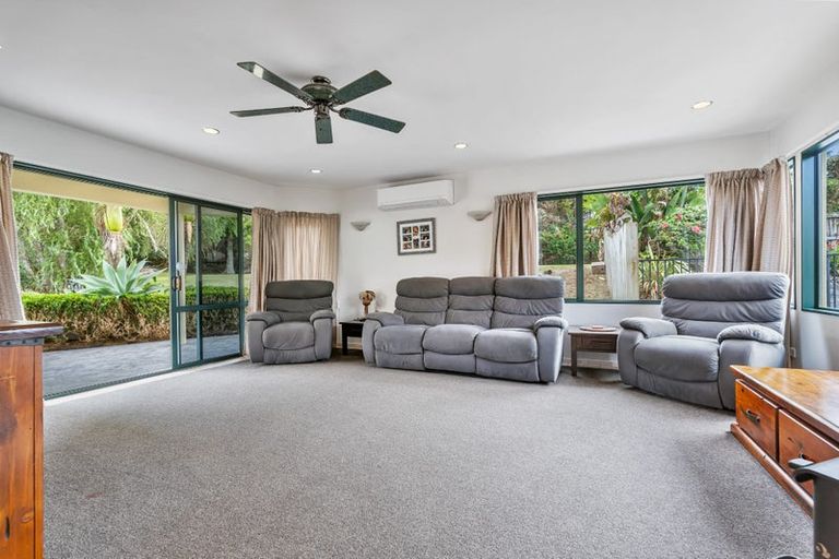 Photo of property in 10 Matarau Road, Matarau, Kamo, 0185