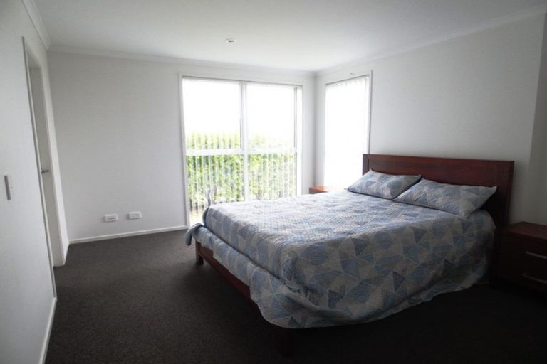 Photo of property in 63h Westgate Drive, Massey, Auckland, 0614