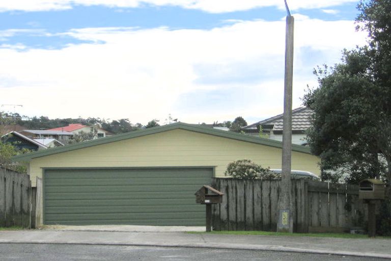 Photo of property in 24 Rawhiti Place, Snells Beach, 0920