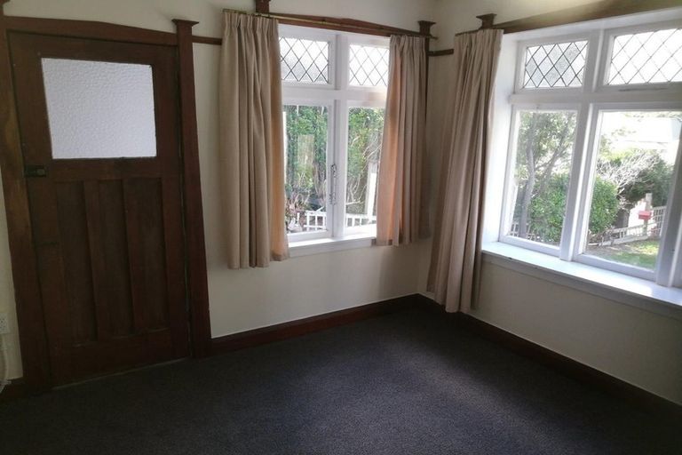 Photo of property in 76 Majoribanks Street, Mount Victoria, Wellington, 6011