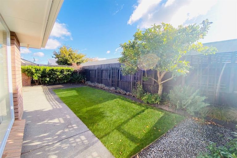 Photo of property in 2/303 Burwood Road, Burwood, Christchurch, 8083