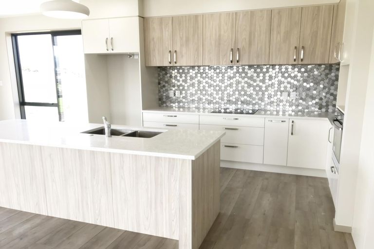 Photo of property in 8 Hillpark Drive, Pokeno, 2402