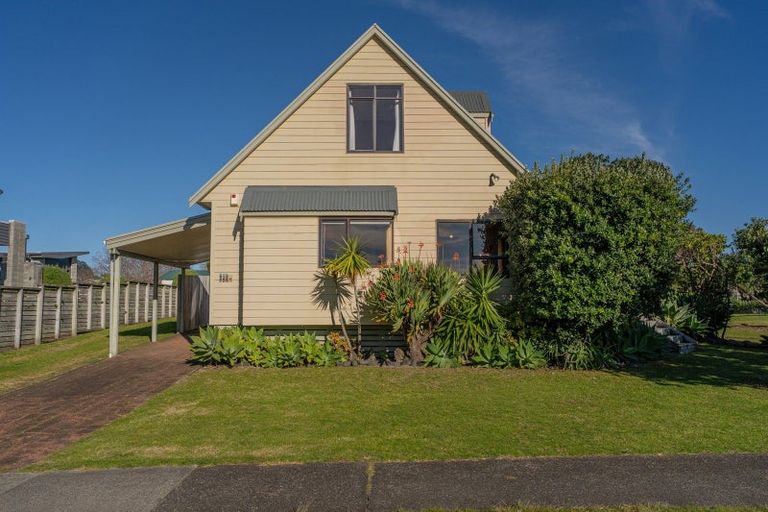Photo of property in 136a Pauanui Boulevard, Pauanui, Hikuai, 3579