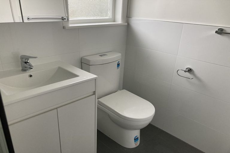 Photo of property in 6 Koromiko Street, New Lynn, Auckland, 0600