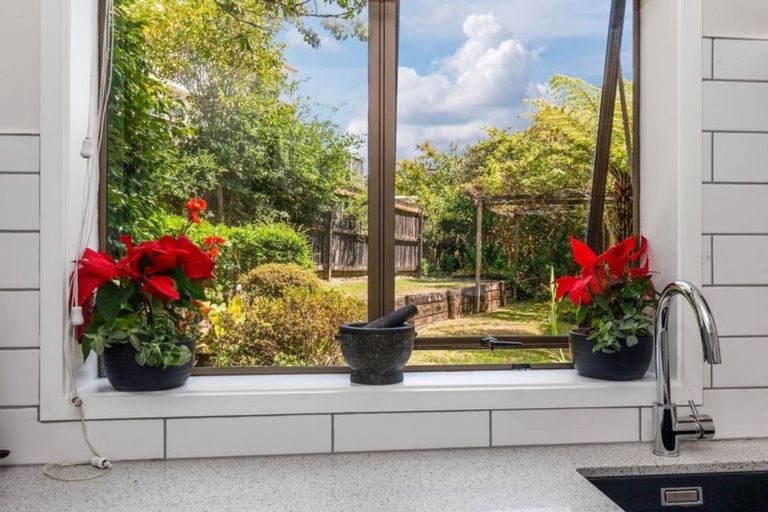 Photo of property in 1/34 Waiau Street, Torbay, Auckland, 0630