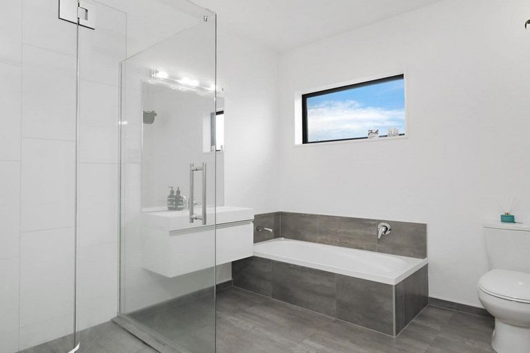 Photo of property in 24 Hartford Crescent, Rolleston, 7615