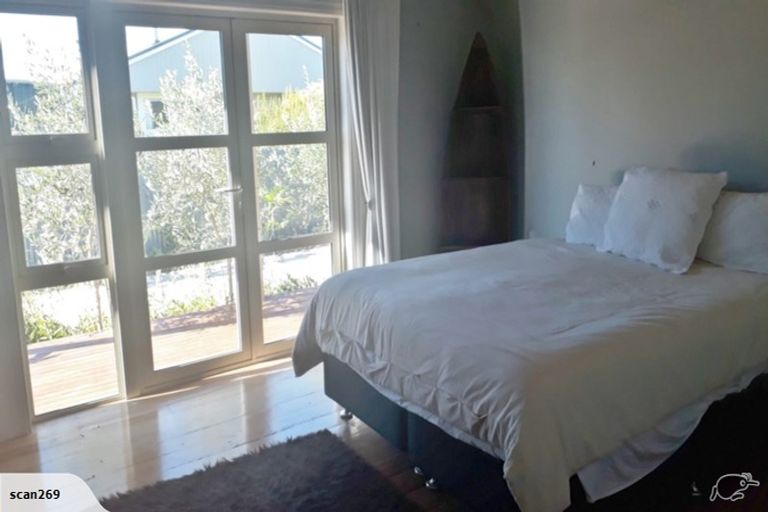 Photo of property in 21 Brougham Street, Westport, 7825