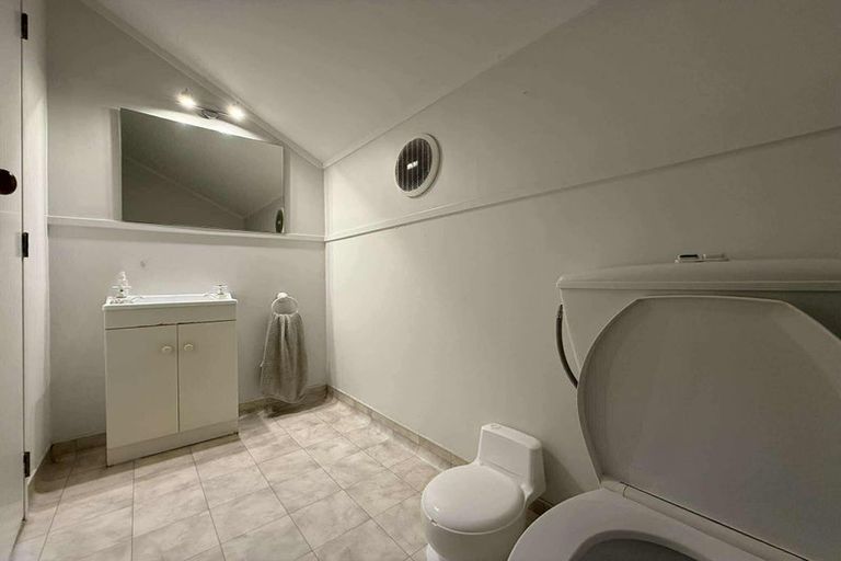 Photo of property in 11 Charleston Avenue, Boulcott, Lower Hutt, 5011