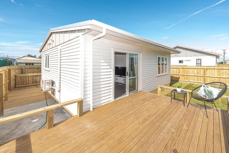 Photo of property in 74b Cornfoot Street, Castlecliff, Whanganui, 4501