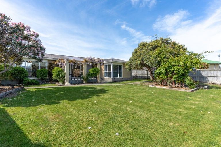 Photo of property in 7 Ruakaka Street, Hornby, Christchurch, 8042