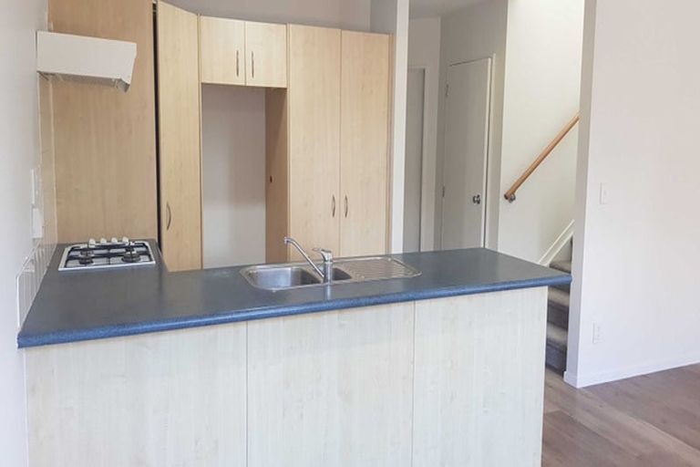 Photo of property in 7/3 Orwell Road, Greenhithe, Auckland, 0632