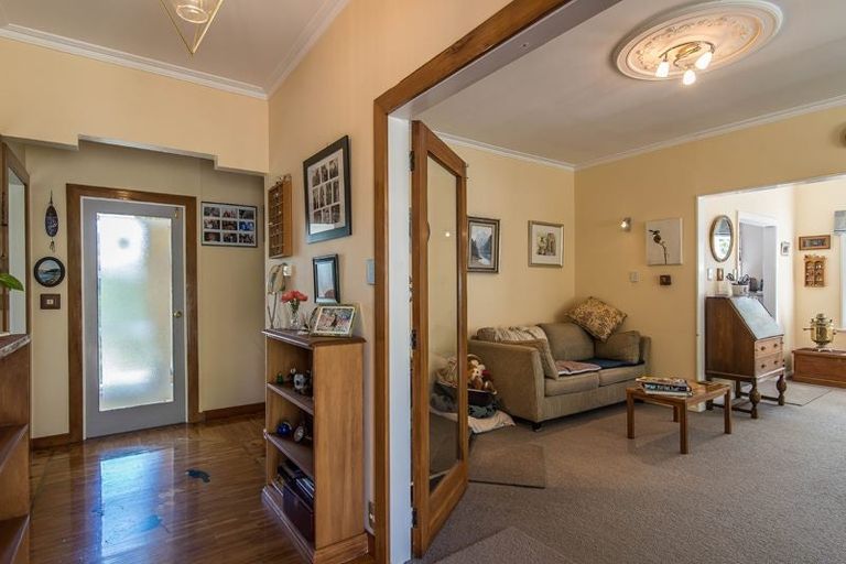 Photo of property in 6 Croydon Street, Karori, Wellington, 6012