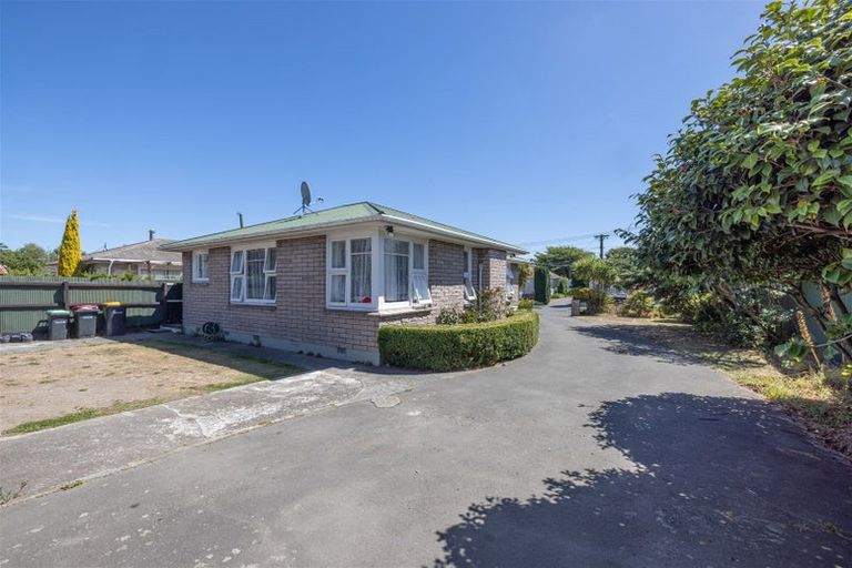 Photo of property in 24 Wimborne Crescent, Aranui, Christchurch, 8061