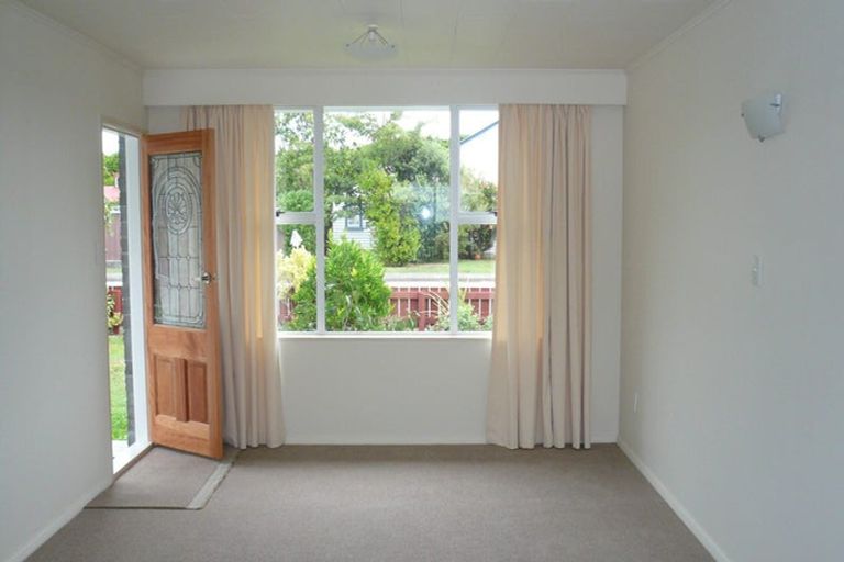 Photo of property in 4 Knights Grove, Otaki, 5512