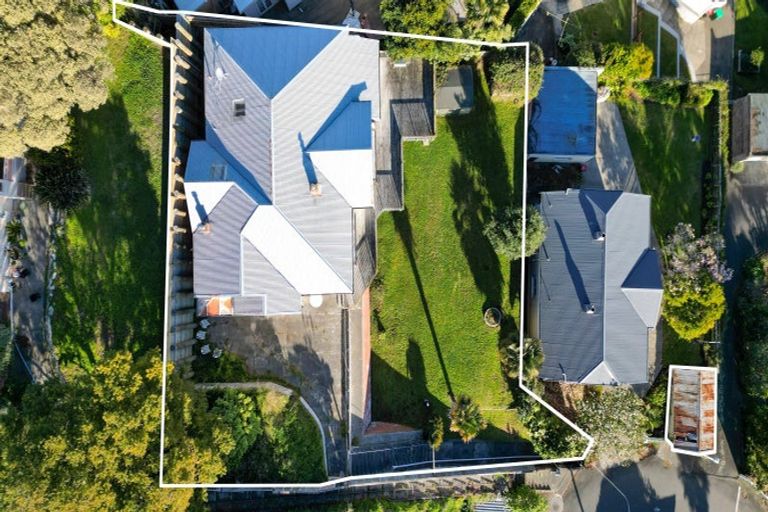 Photo of property in 33a Seapoint Road, Bluff Hill, Napier, 4110