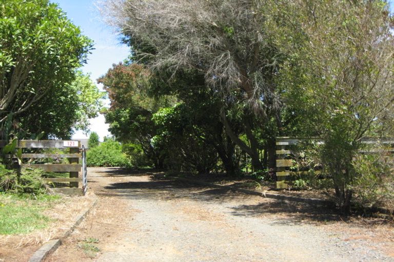 Photo of property in 121 Saddleton Road, Clarks Beach, Pukekohe, 2679
